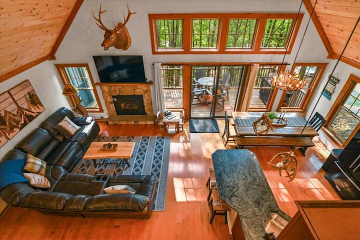 Camelback Chalet — listing photo 1